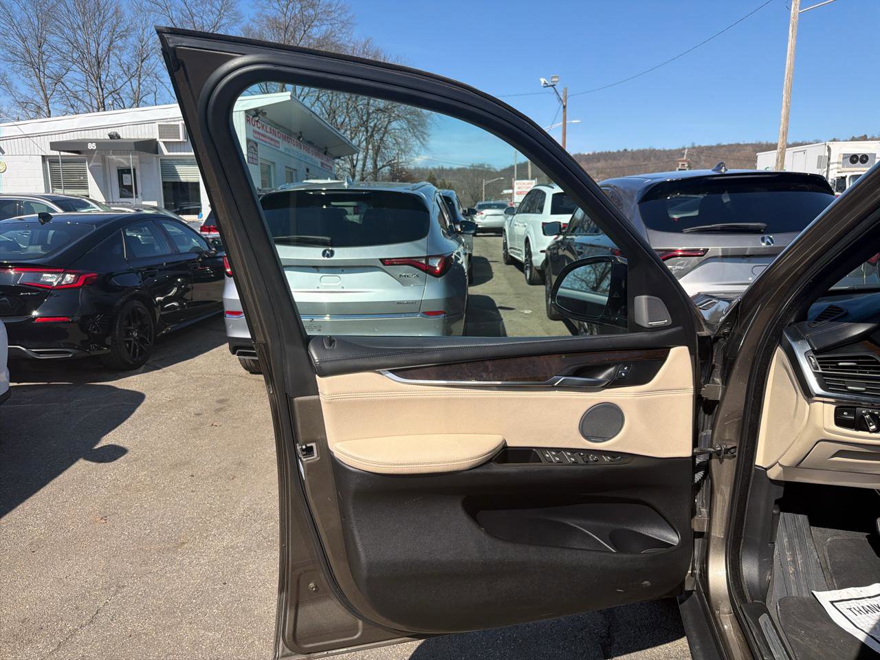 Used 2017 BMW X5 xDrive50i AWD/4WD image 16