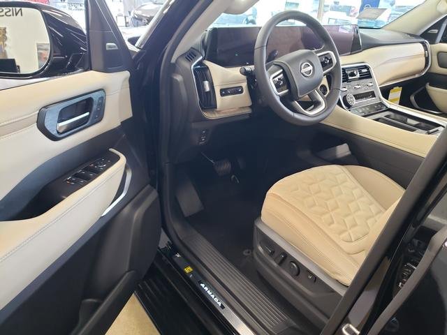 New 2025 Nissan Armada Platinum Reserve image 10