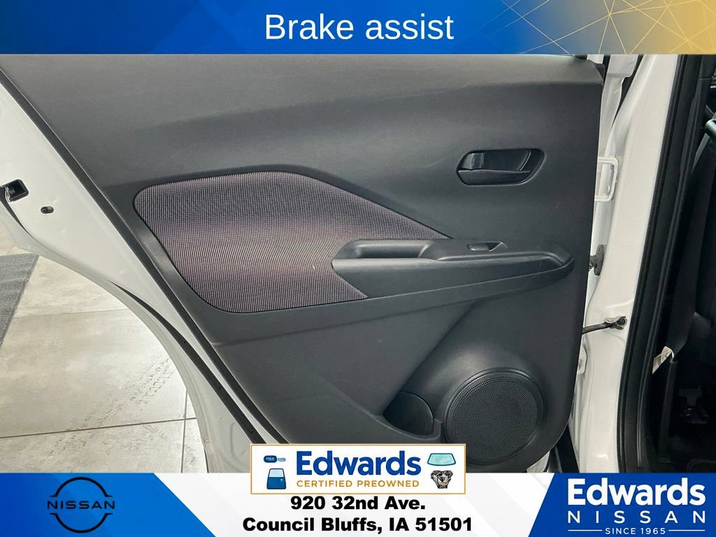 Used 2018 Nissan Kicks S FWD image 11