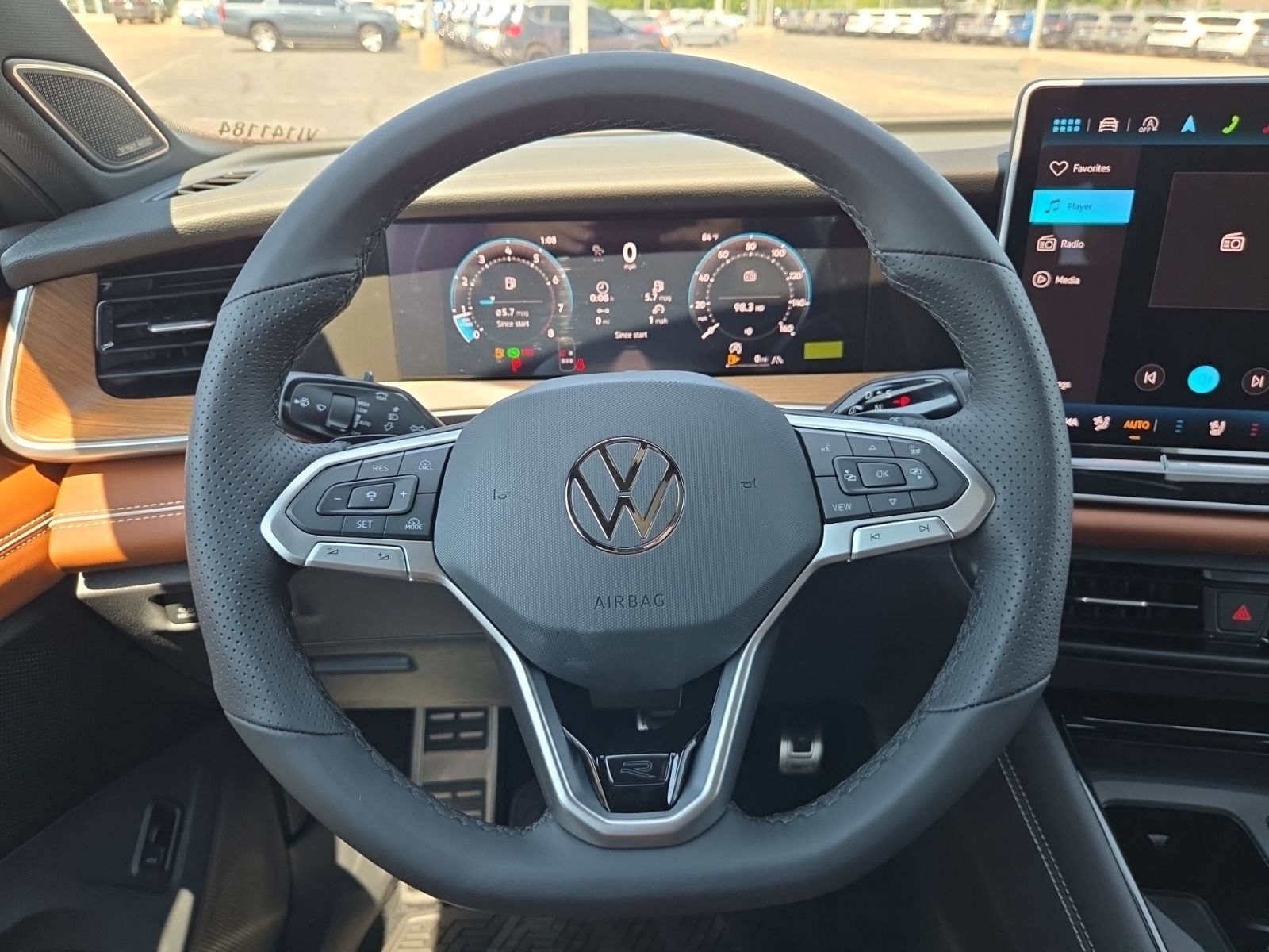 New 2026 Volkswagen Tiguan SEL R-Line AWD/4WD image 23