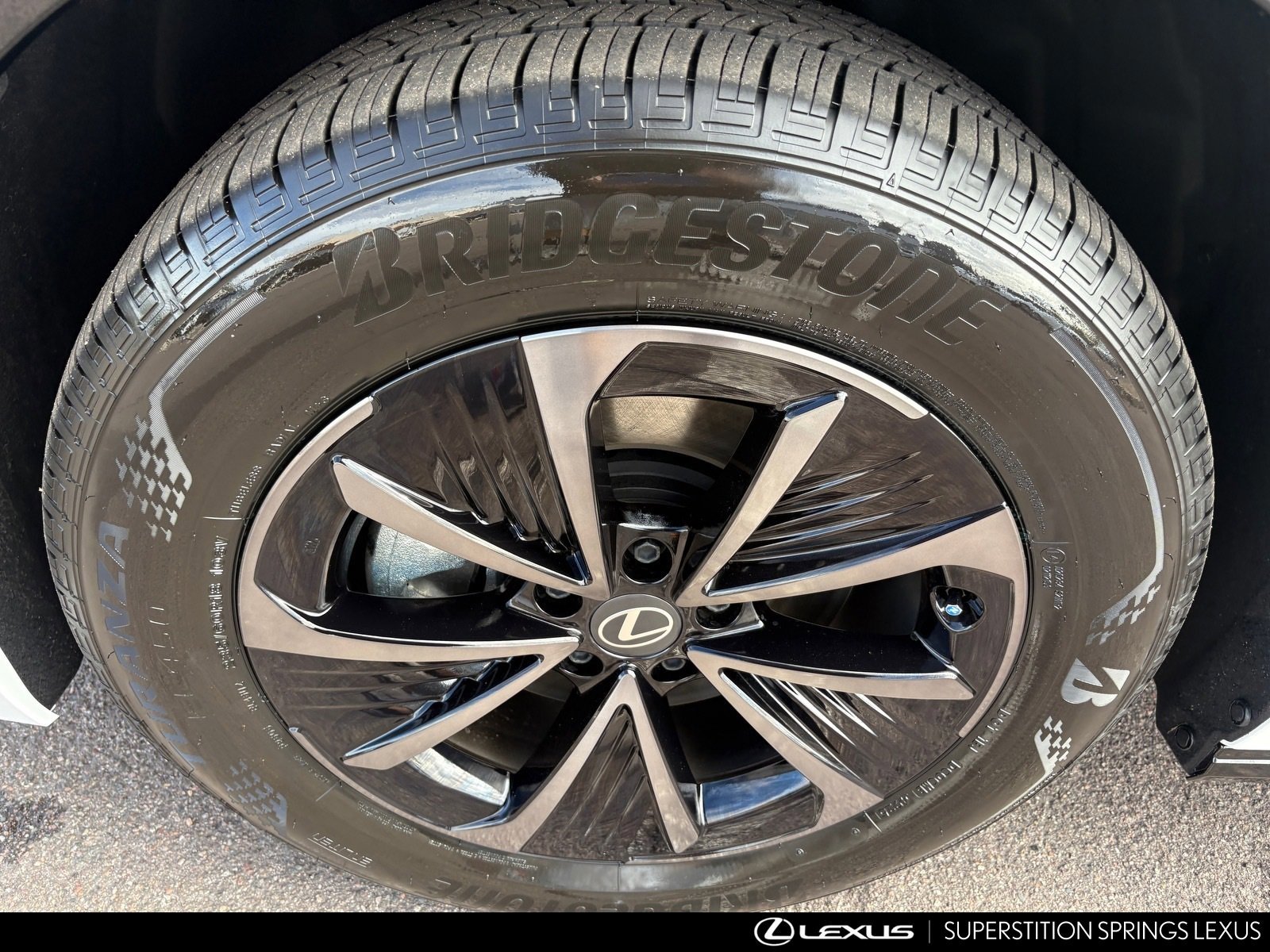 New 2026 Lexus RZ 450e AWD image 10