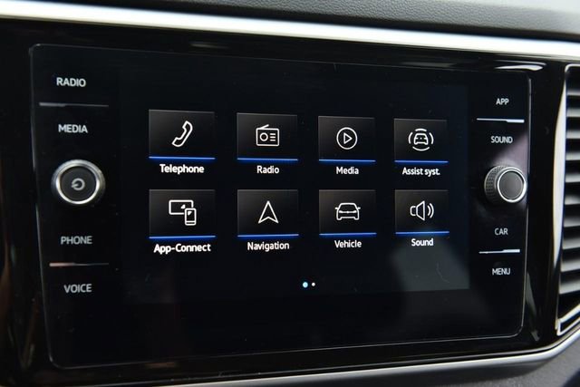 Used 2023 Volkswagen Atlas Cross Sport SE w/ Panoramic Sunroof Package image 14