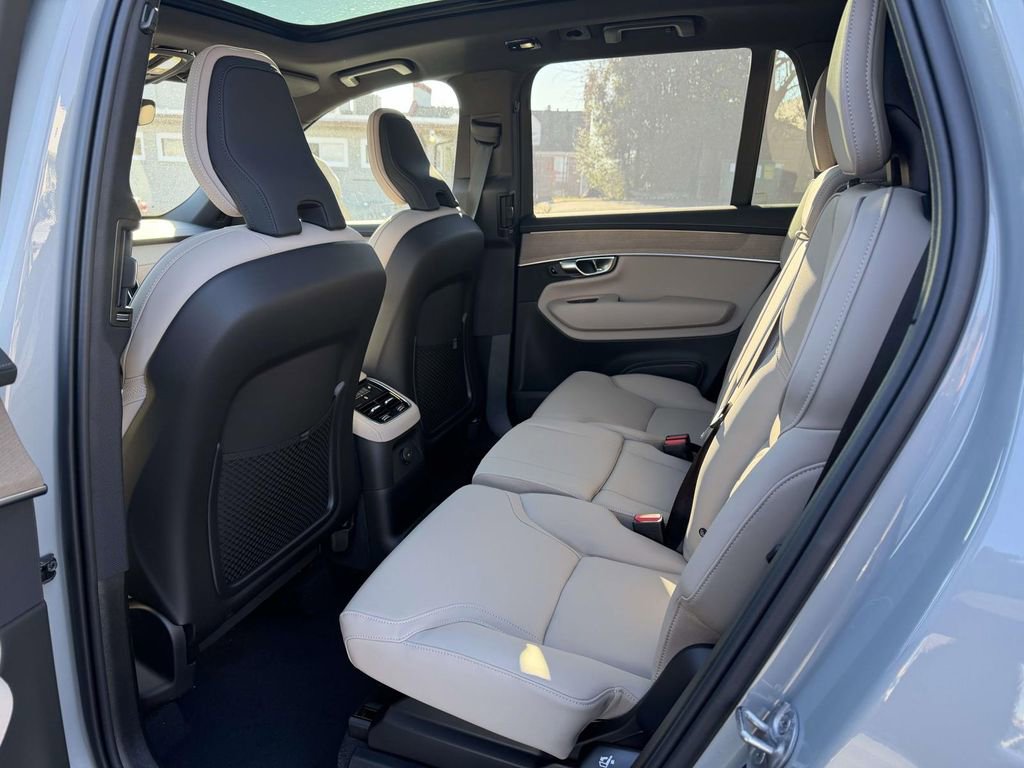 New 2026 Volvo XC90 T8 Plus w/ Protection Package Premier image 14