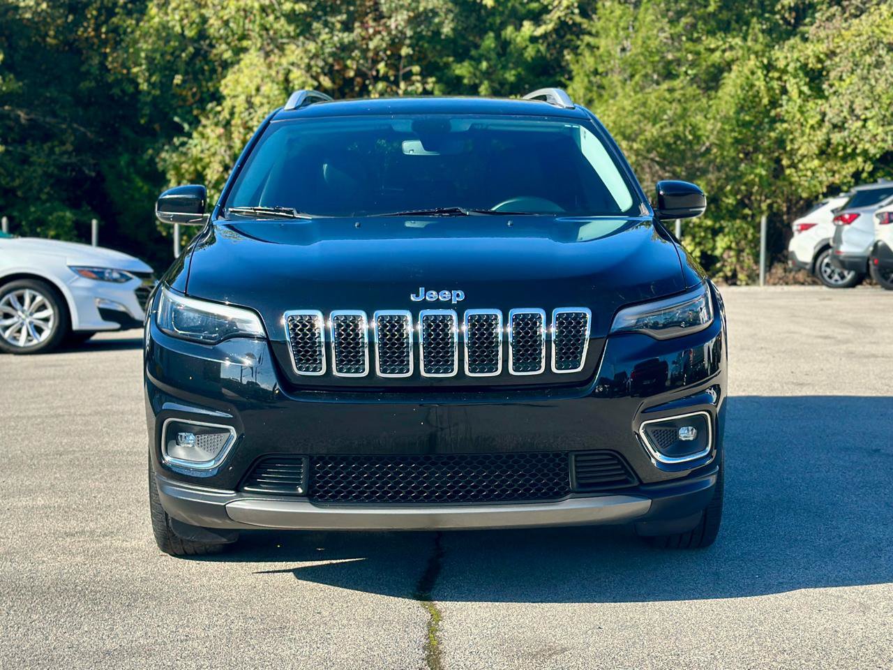 Used 2019 Jeep Cherokee Limited FWD image 2