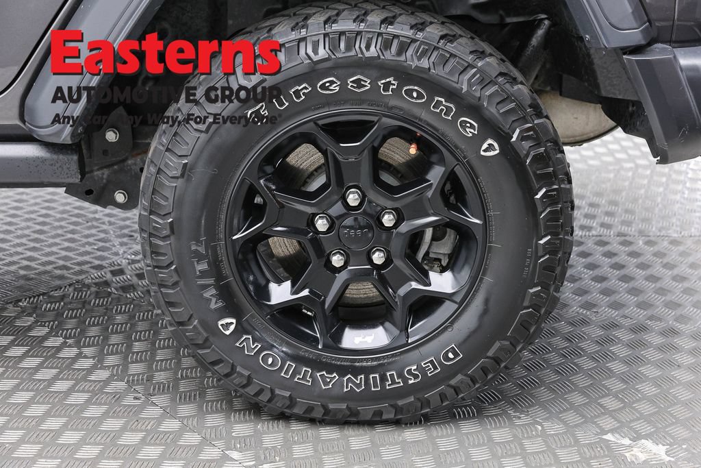 Used 2023 Jeep Wrangler Unlimited w/ Cold Weather Group AWD/4WD image 8