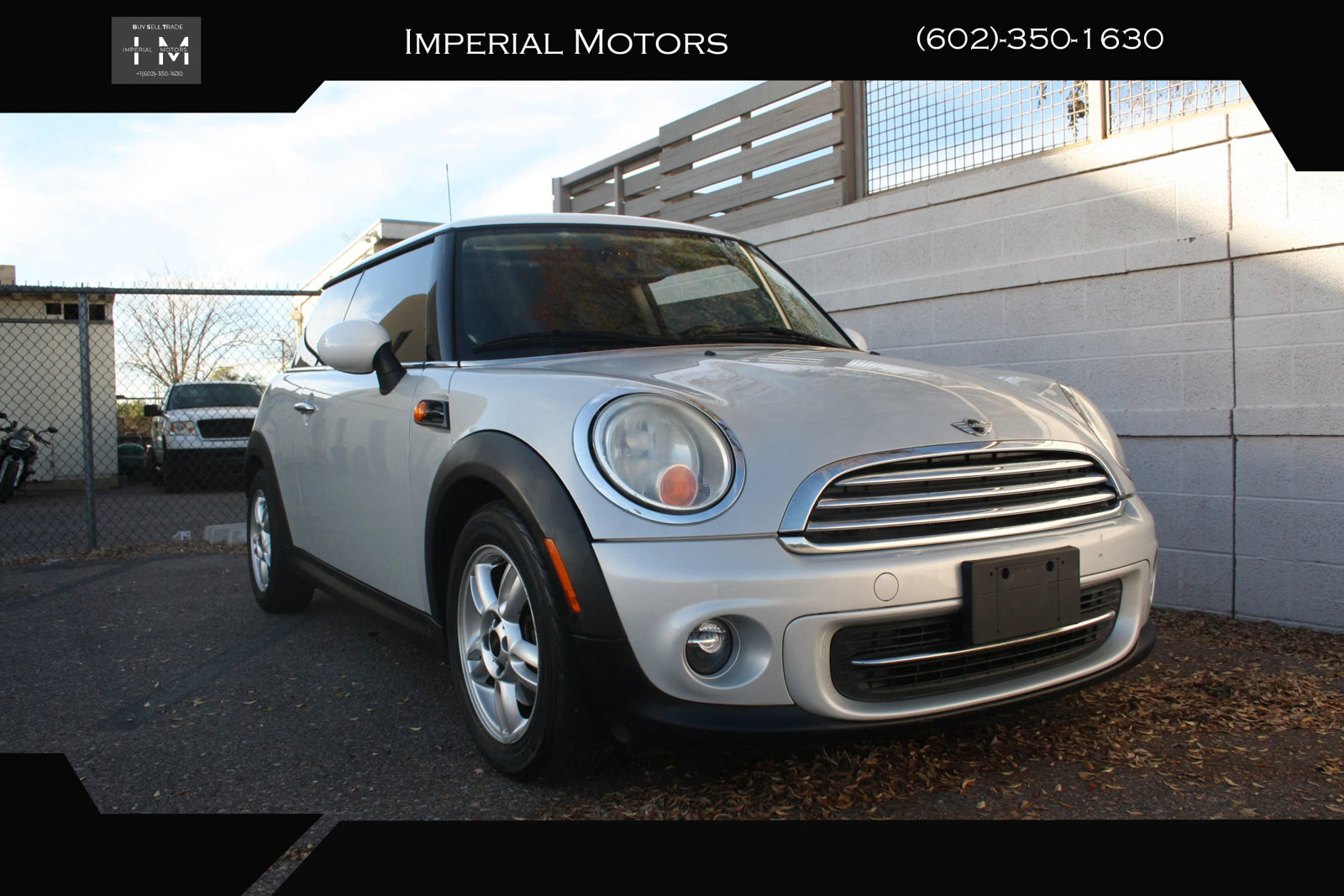 Used 2011 MINI Cooper Hardtop image 1