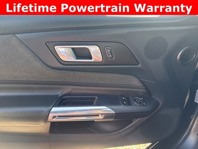 Used 2024 Ford Mustang Coupe image 16