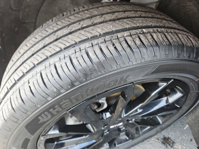 Used 2023 GMC Terrain SLT w/ Tech Package image 29