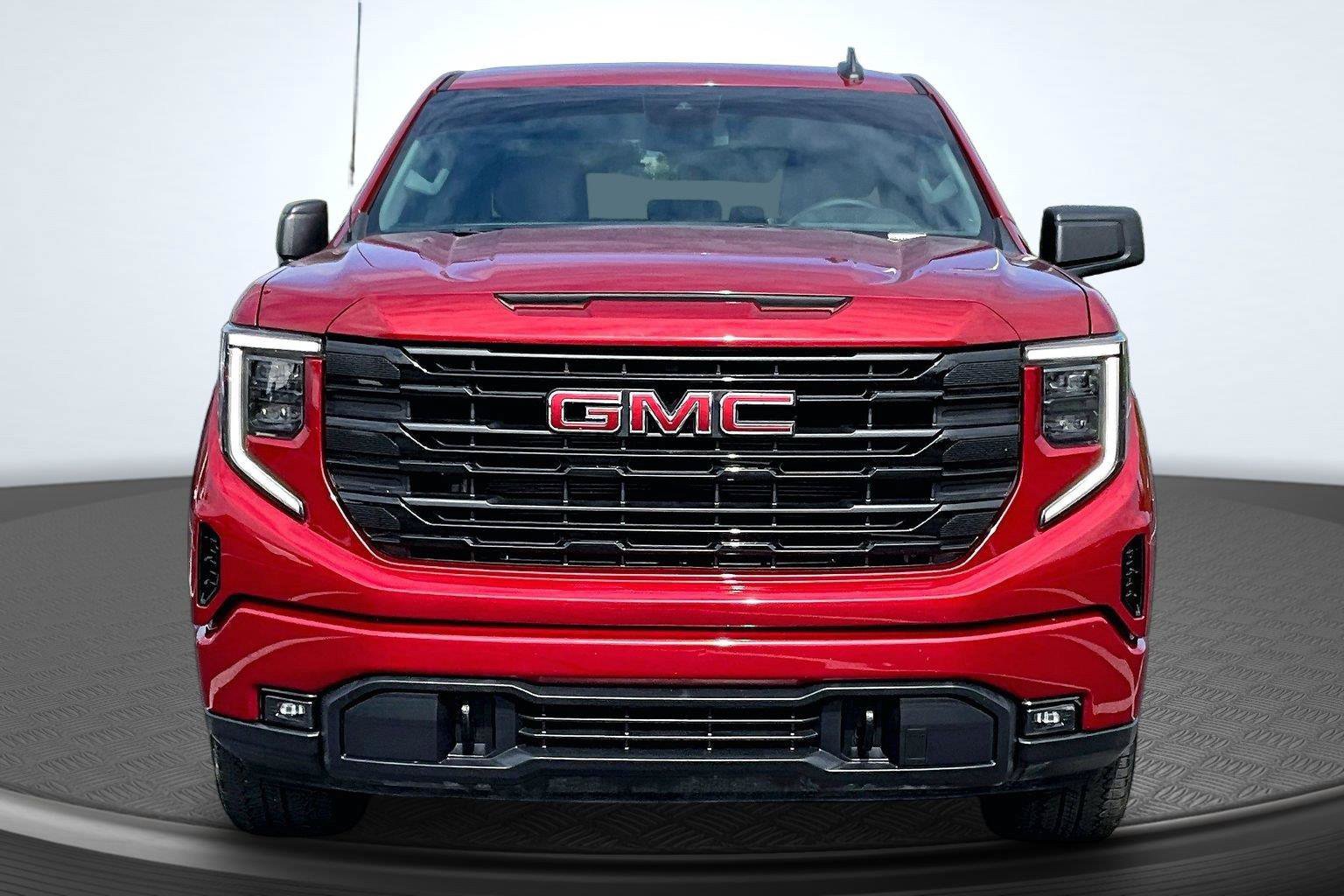 Used 2024 GMC Sierra 1500 Elevation AWD/4WD image 3