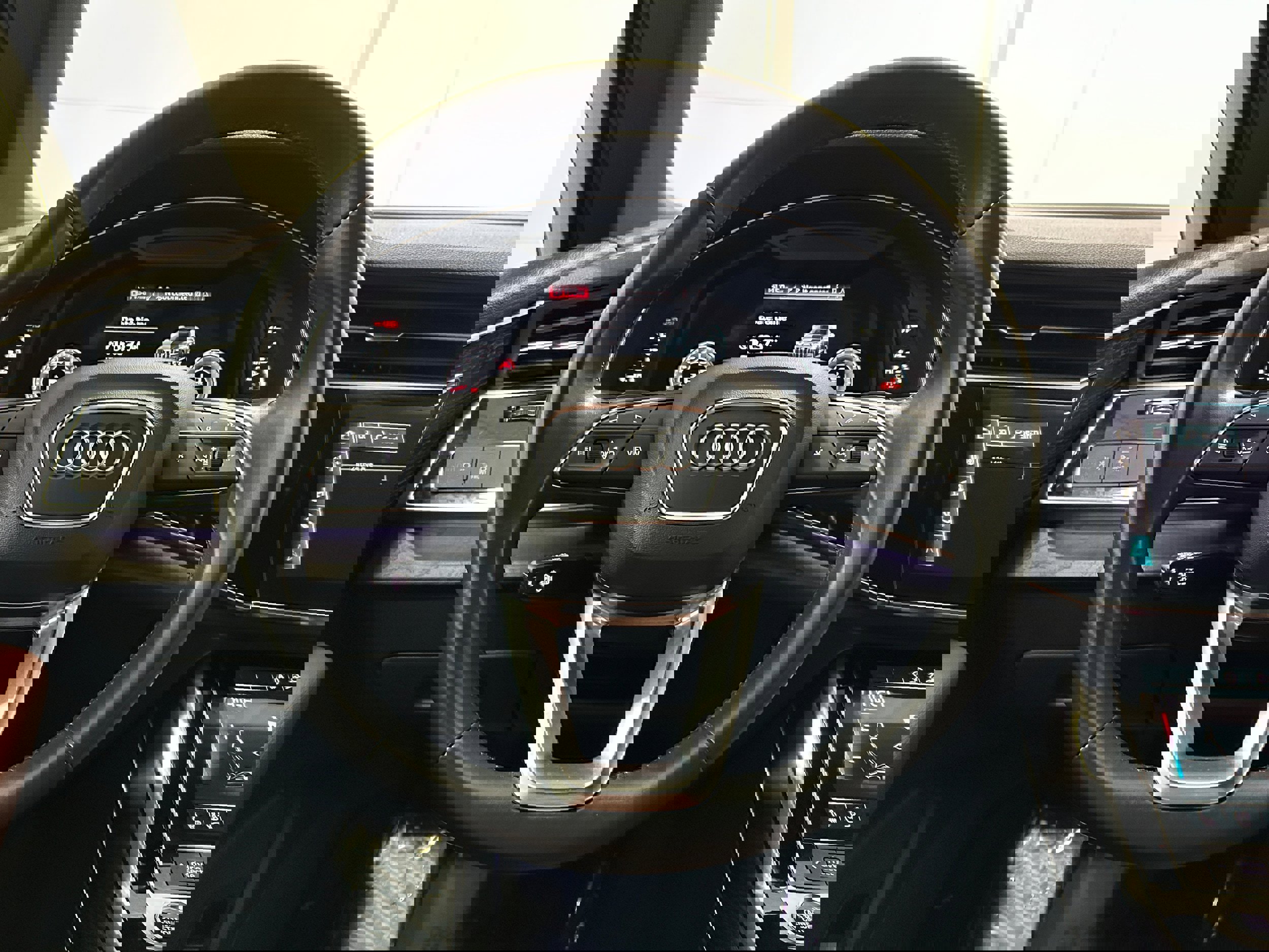 Used 2021 Audi Q7 image 13