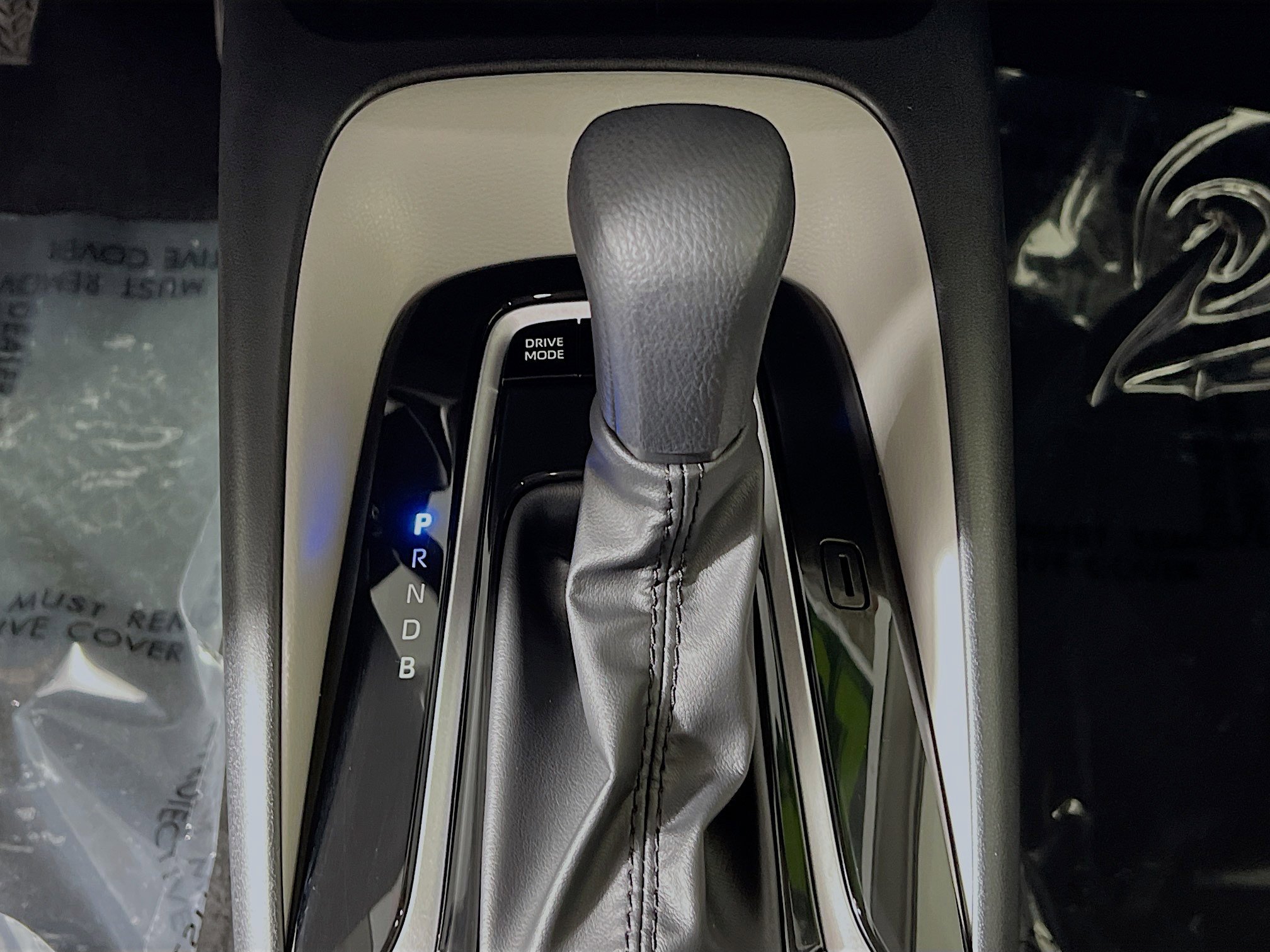 Used 2025 Toyota Corolla LE image 23