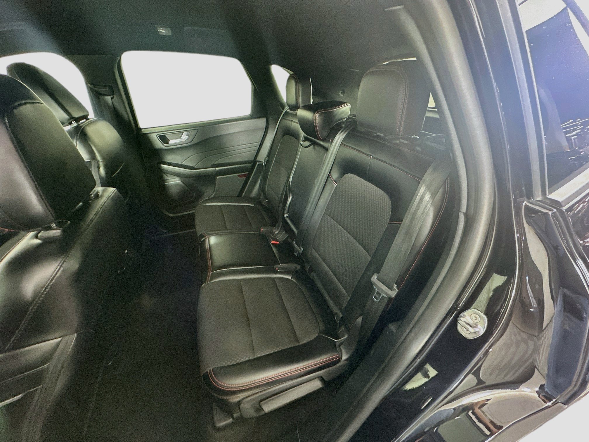 Used 2025 Ford Escape ST-Line FWD image 28