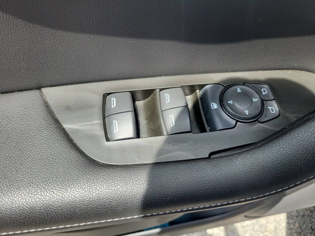 Used 2025 Chevrolet Blazer LT FWD image 26