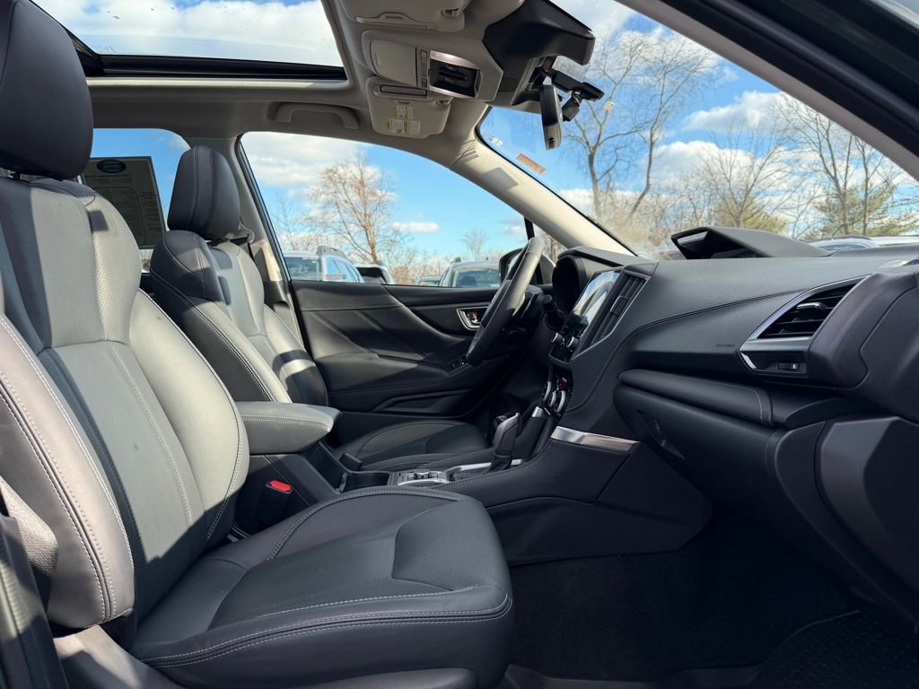 Used 2023 Subaru Forester Touring image 19