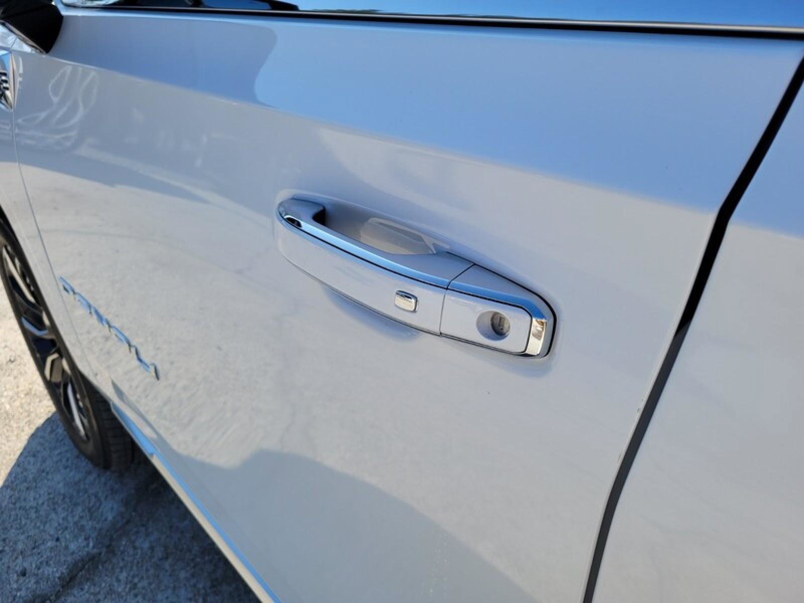 New 2026 GMC Yukon XL Denali w/ Sun & Power Step Package image 11