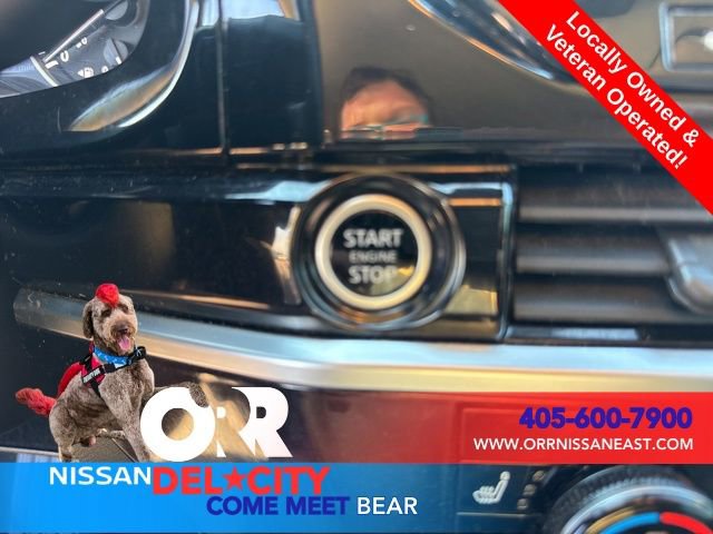 Used 2022 Nissan Pathfinder SL FWD image 30