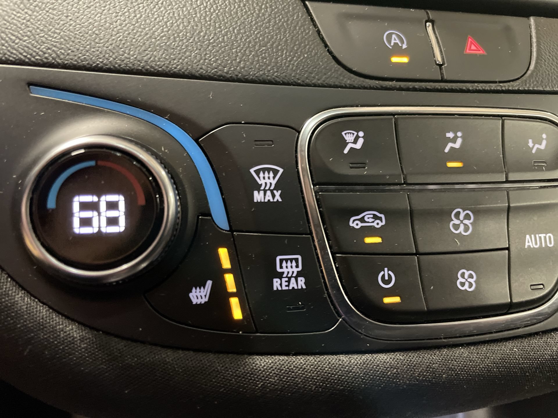 Used 2024 Chevrolet Malibu LT FWD image 20