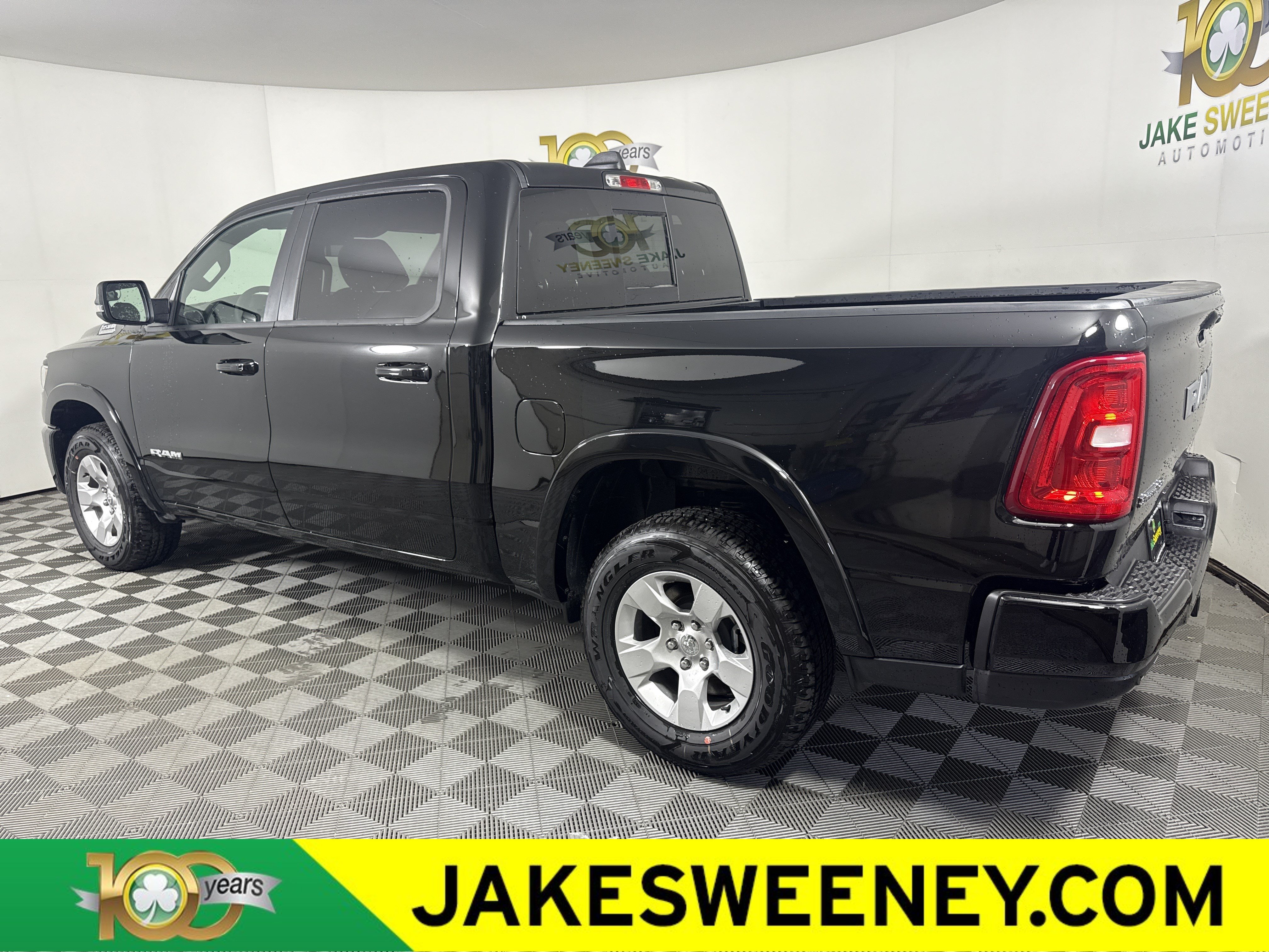 New 2026 RAM 1500 Big Horn AWD/4WD image 6