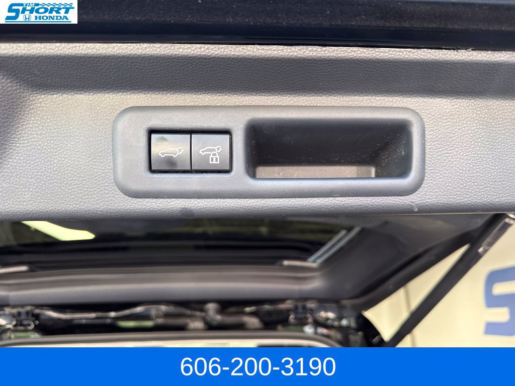 Used 2024 Toyota Sequoia 4WD image 10