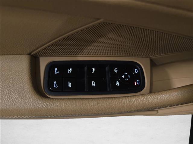 Used 2018 Porsche Panamera 4 image 29