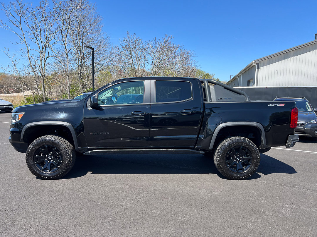 Used 2022 Chevrolet Colorado ZR2 w/ ZR2 Midnight Special Edition AWD/4WD image 2