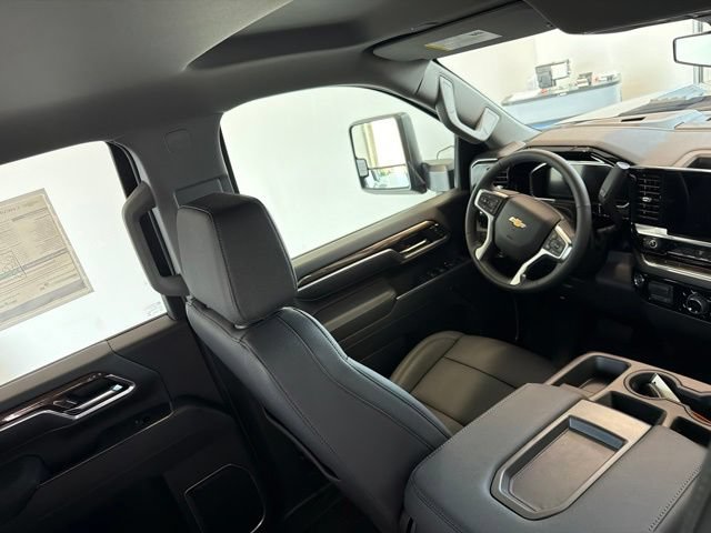New 2026 Chevrolet Silverado 3500 LT AWD/4WD image 30