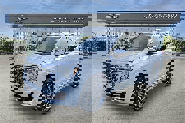 Used 2023 GMC Terrain Denali w/ Denali Premium Package image 8