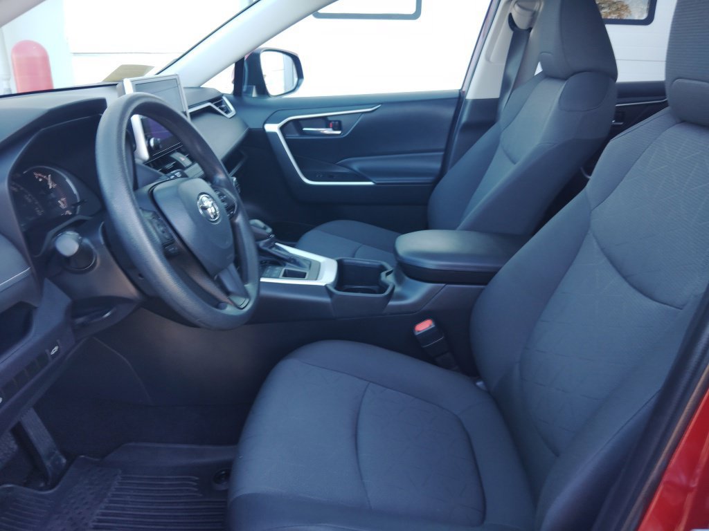 Certified 2024 Toyota RAV4 XLE w/ Convenience Package AWD/4WD image 18