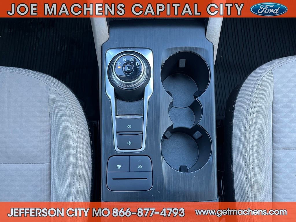 Certified 2022 Ford Escape SE w/ SE Sport Appearance Package image 16