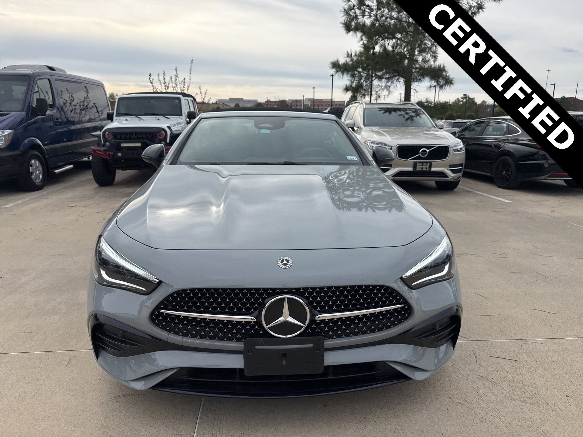 Used 2024 Mercedes-Benz CLE 300 4MATIC Cabriolet image 2