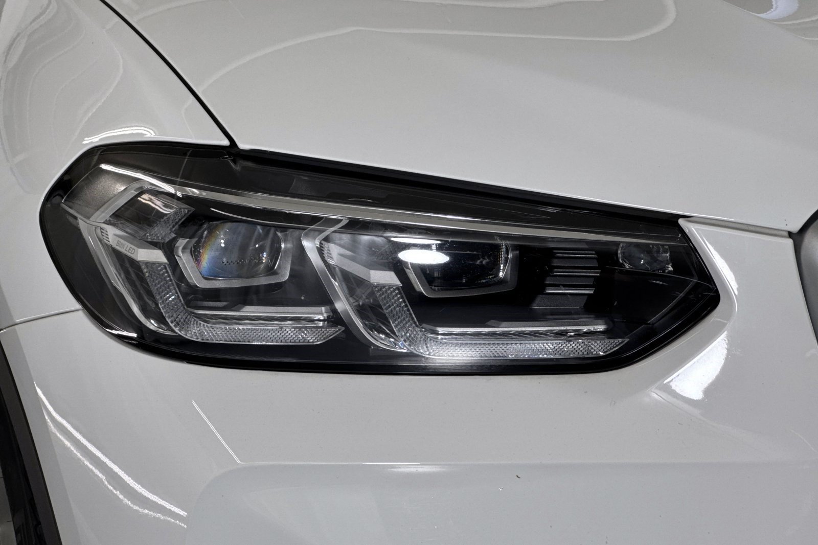 Used 2024 BMW X3 sDrive30i w/ Convenience Package RWD image 11