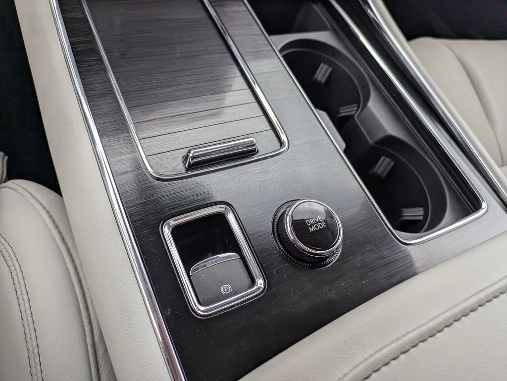 Used 2025 Lincoln Aviator Reserve w/ Equipment Group 201A image 16