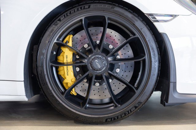 Used 2018 Porsche 911 GT3 RWD image 23