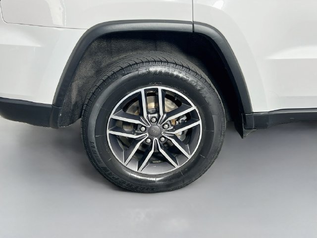 Used 2019 Jeep Grand Cherokee Limited AWD/4WD image 38