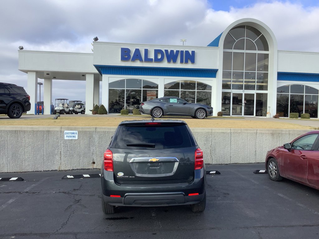 Used 2017 Chevrolet Equinox LS image 6