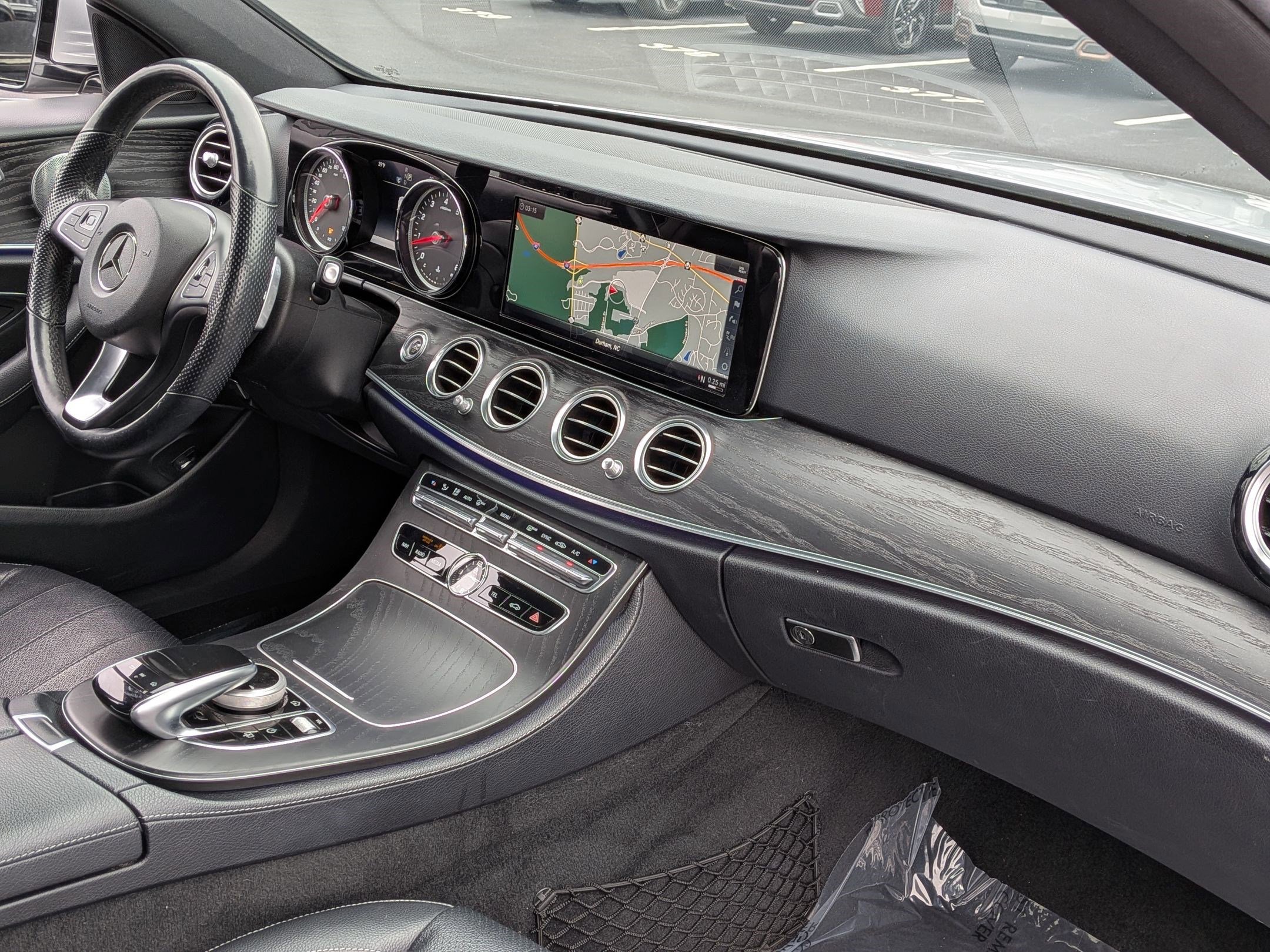 Used 2018 Mercedes-Benz E 300 4MATIC image 36