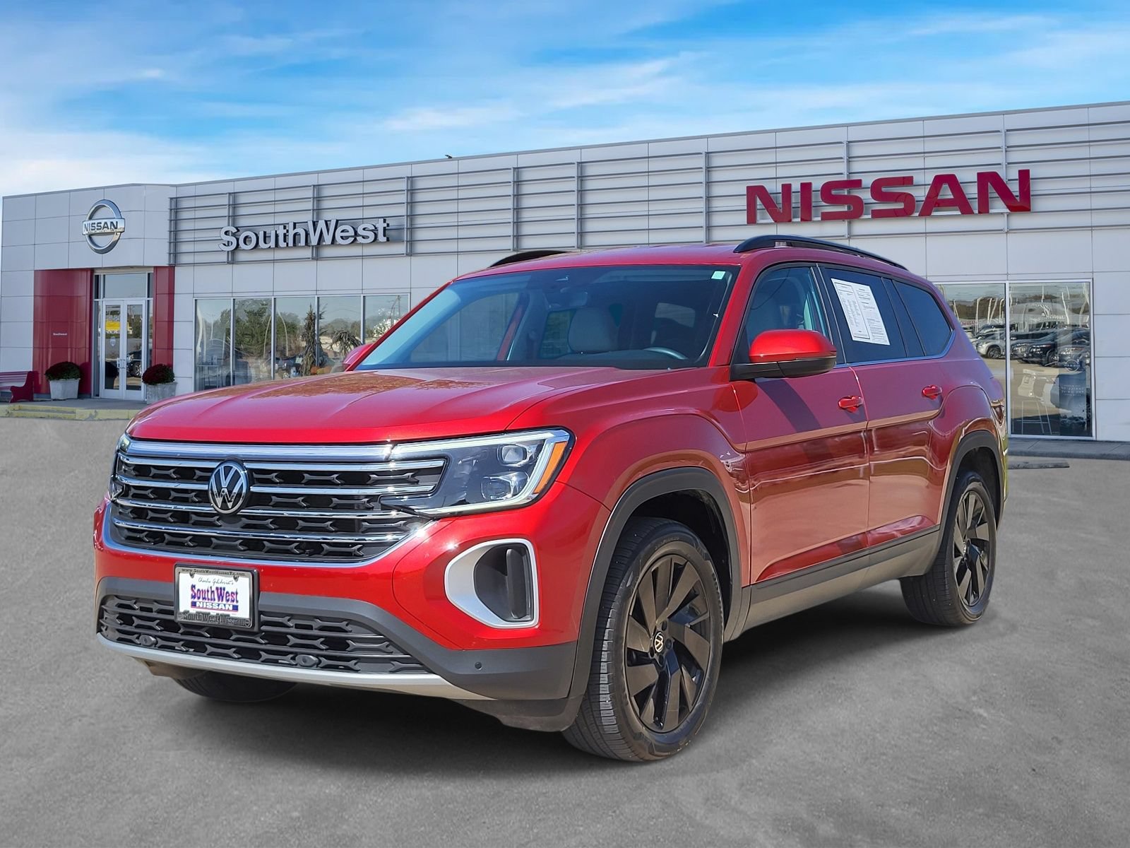 Used 2024 Volkswagen Atlas SE FWD image 1