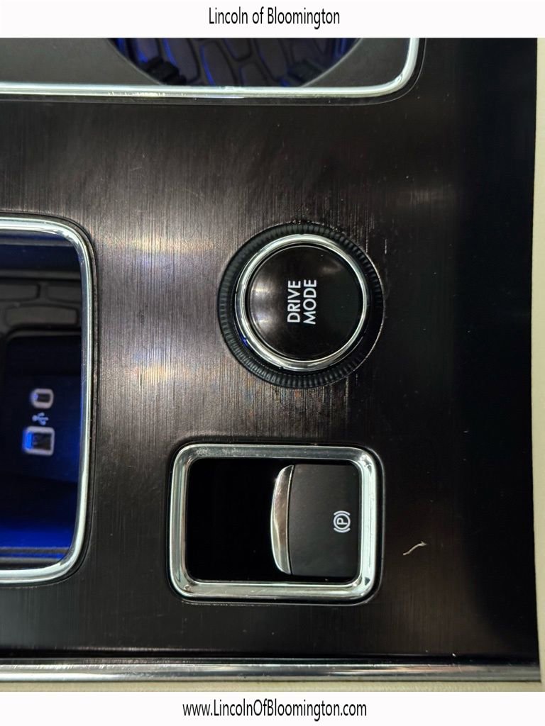 Used 2021 Lincoln Aviator Reserve w/ Equipment Group 202A image 35