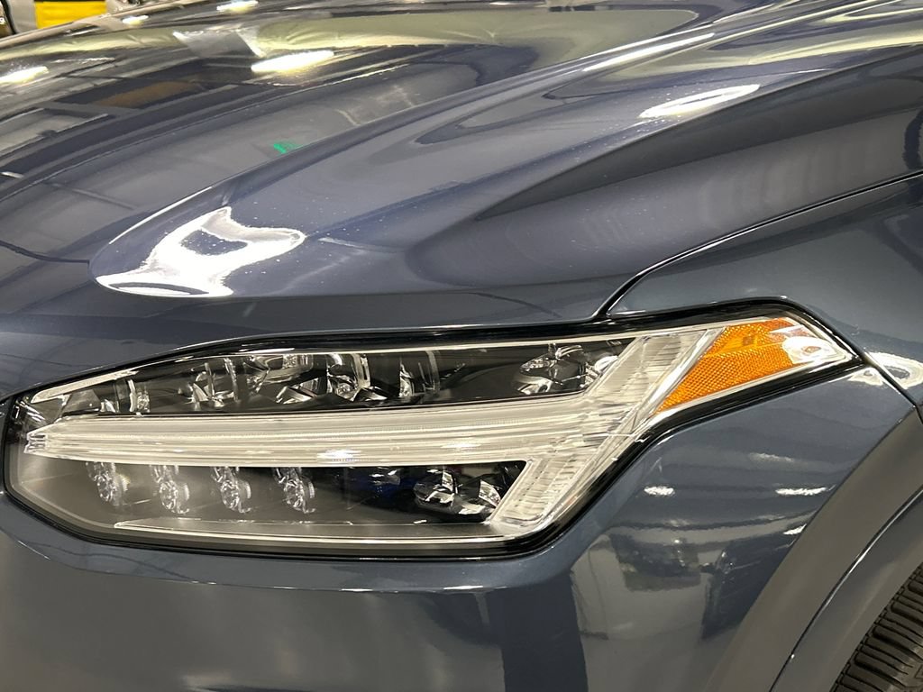 Certified 2023 Volvo XC90 B5 Core w/ Protection Package Premier AWD/4WD image 7