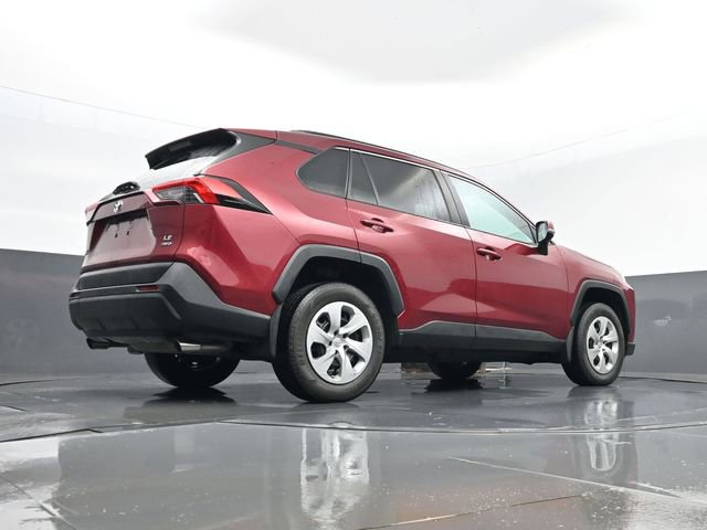 Used 2021 Toyota RAV4 LE AWD/4WD image 23