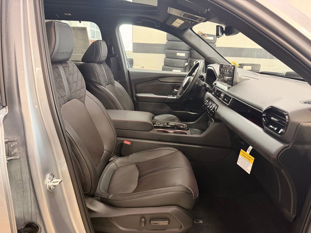 New 2026 Honda Pilot Black Edition image 18