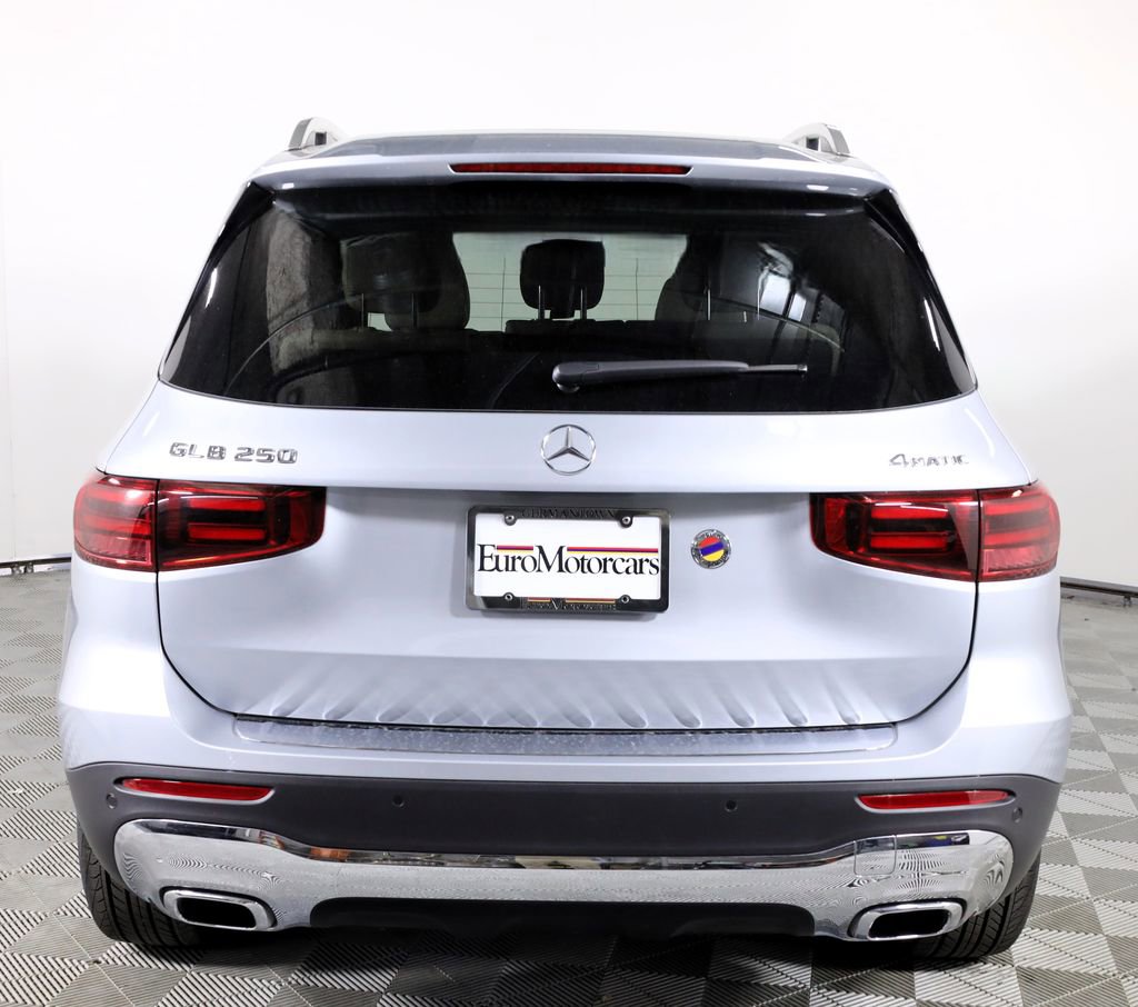 Certified 2026 Mercedes-Benz GLB 250 4MATIC image 5