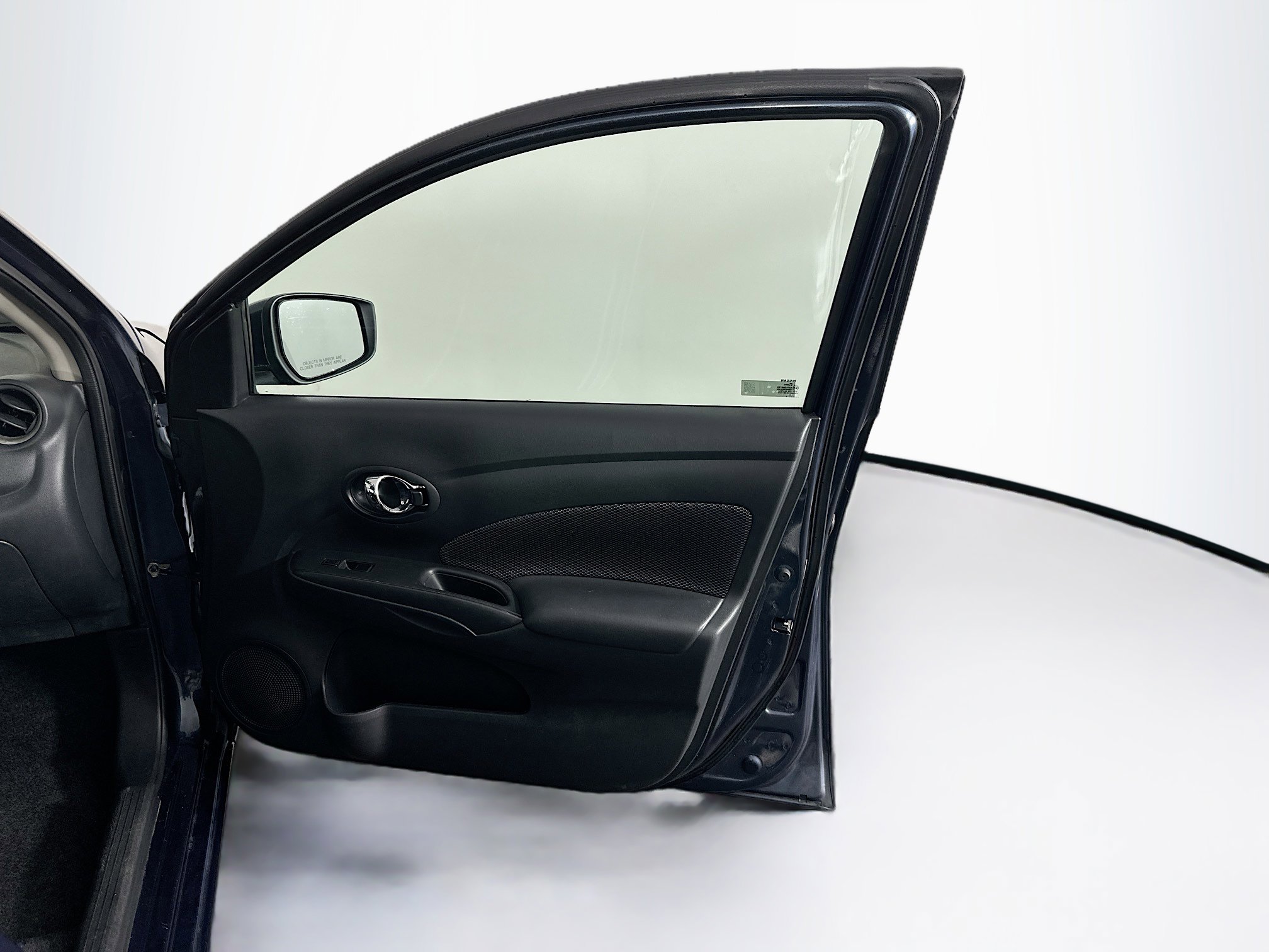 Used 2017 Nissan Versa SV image 29