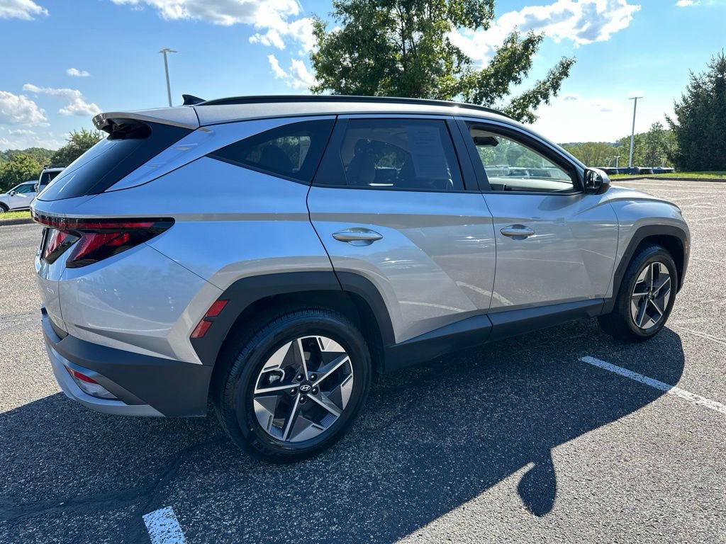 Used 2025 Hyundai Tucson SEL AWD/4WD image 13