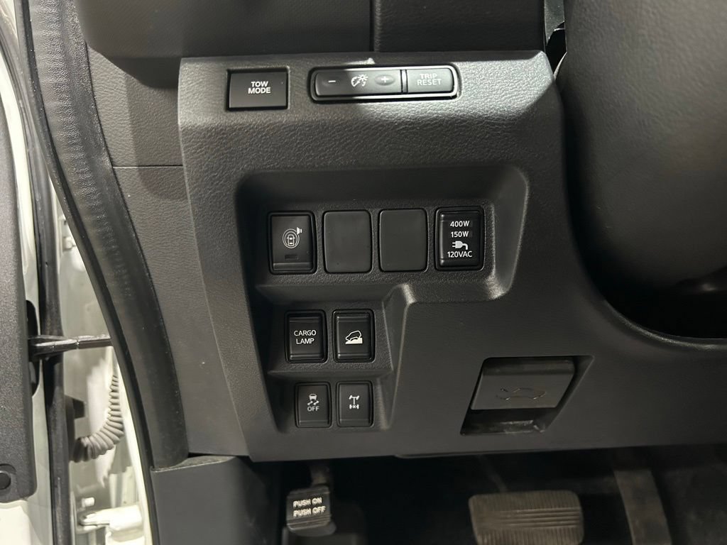 Used 2022 Nissan Frontier PRO-4X AWD/4WD image 21