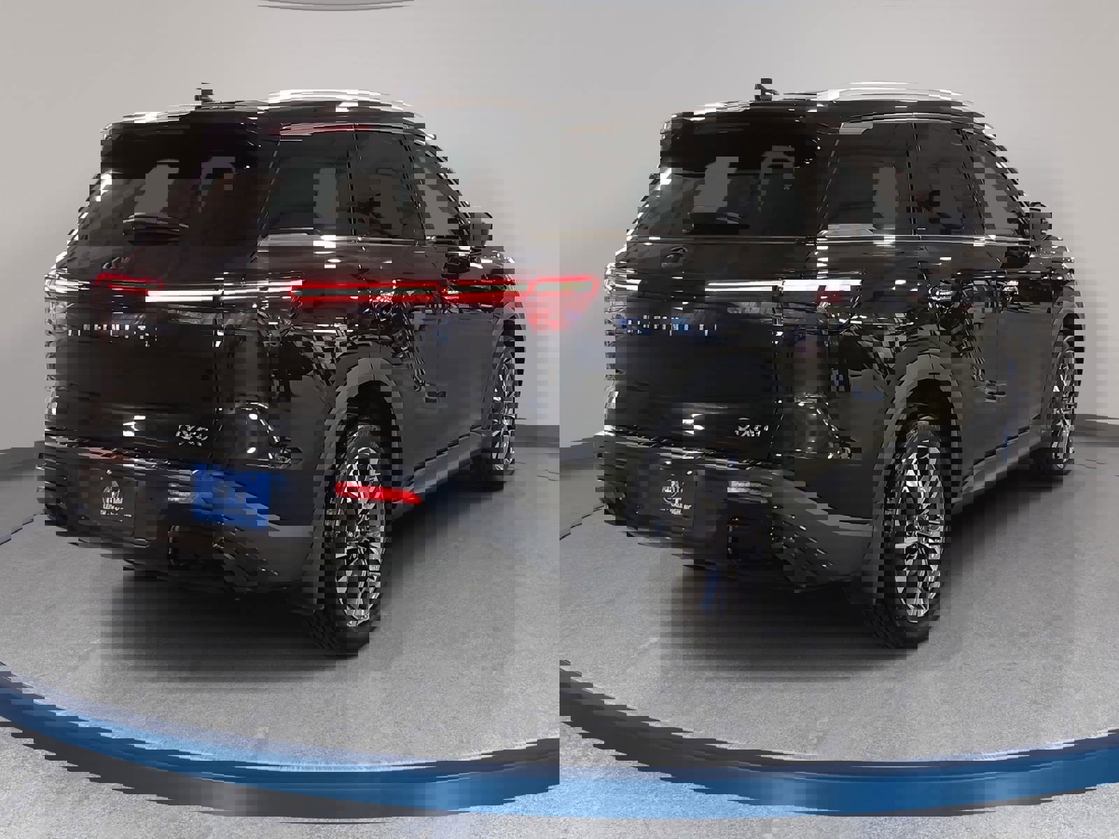 Used 2023 INFINITI QX60 Luxe w/ Performance Audio Package image 5