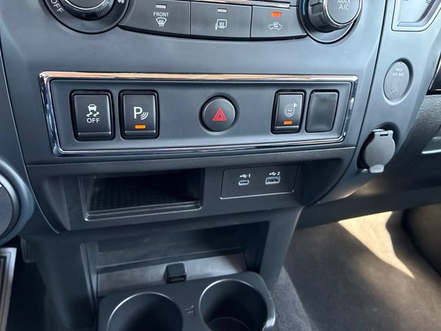 Certified 2024 Nissan Titan SV AWD/4WD image 36