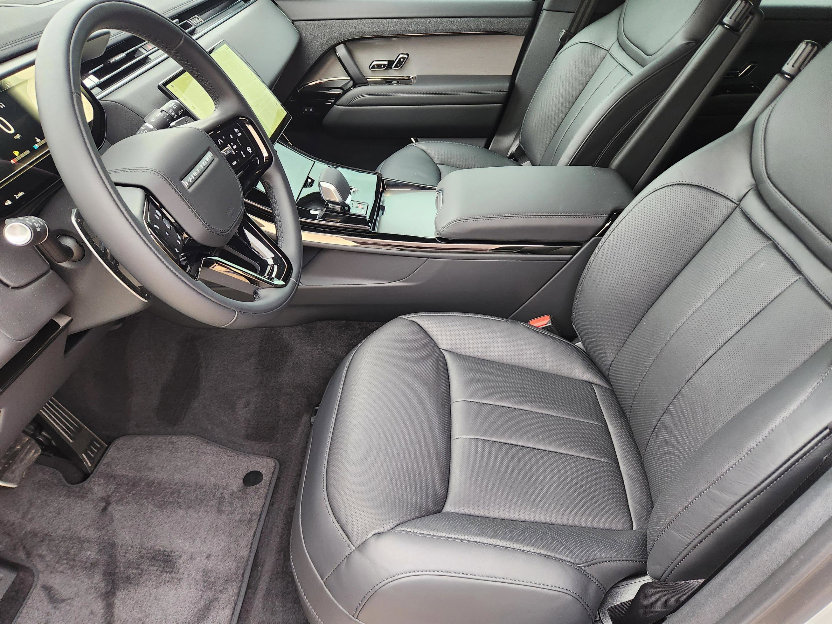New 2026 Land Rover Range Rover Sport Dynamic SE AWD/4WD image 12