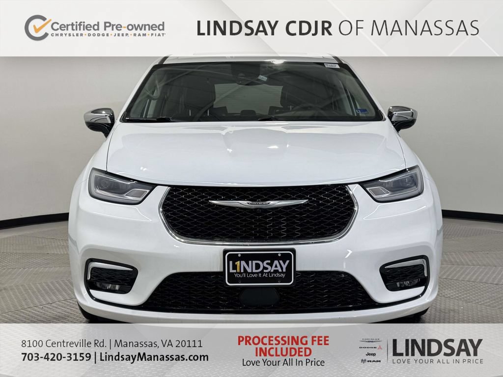 Used 2023 Chrysler Pacifica Limited FWD image 3