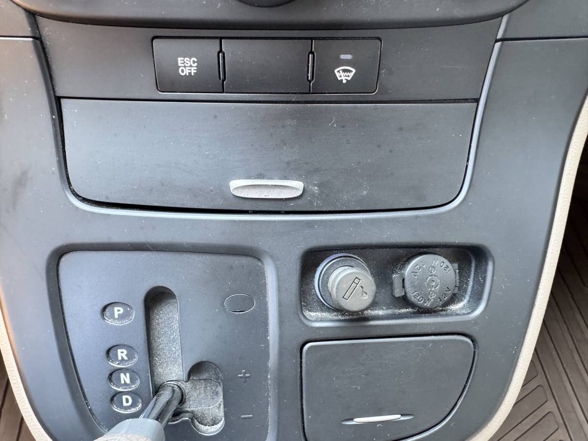 Used 2012 Kia Sedona LX w/ PWR Pkg FWD image 45